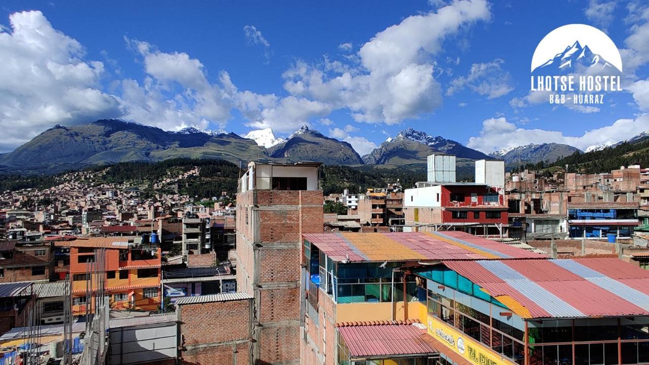 Lhotse Hostel B&B Уарас Екстериор снимка